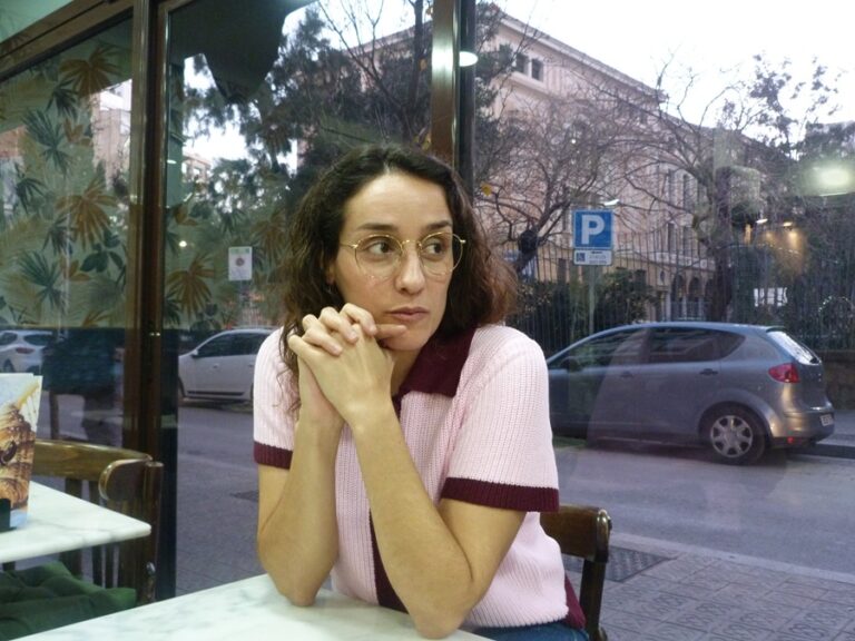 Júlia Ojeda: “Para que hubiese inmersión real debería ser voluntaria”