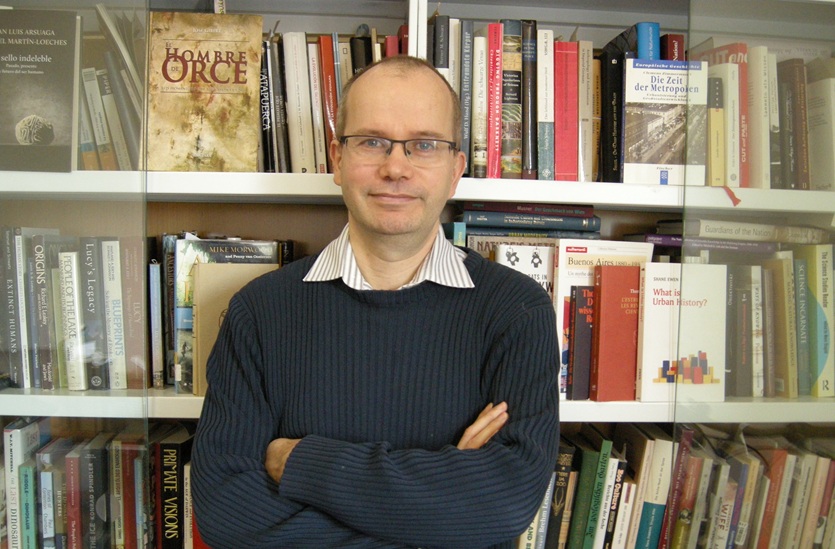 Oliver Hochadel sobre Atapuerca: «Ellos vieron a los periodistas como «amigos»»