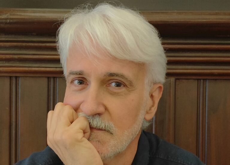 Eduardo Moga: «Rimbaud fue el mejor poeta de su tiempo»