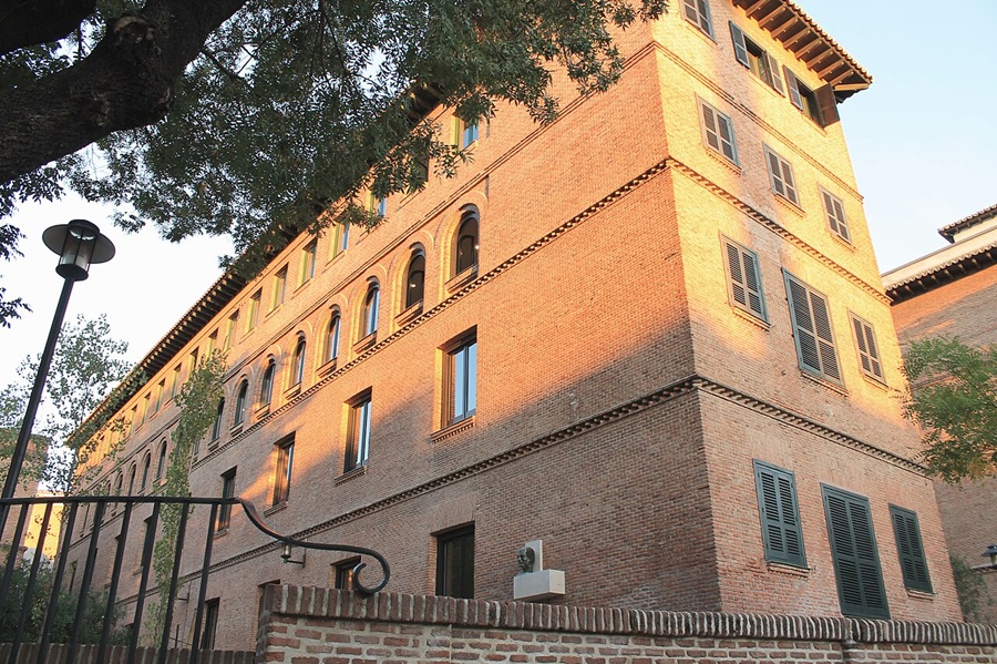 150 years of the Institución Libre de Enseñanza (II). The regeneration project of Spanish liberalism